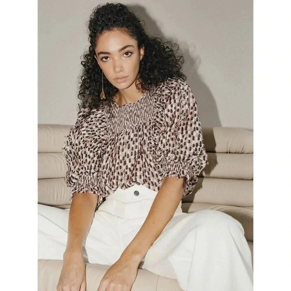 *804 Magali Pascal Petal Top Silk Short Sleeve Blouse Size Small - Picture 2 of 9